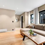Aurora Dream Escape L Cozy L Stylish *
